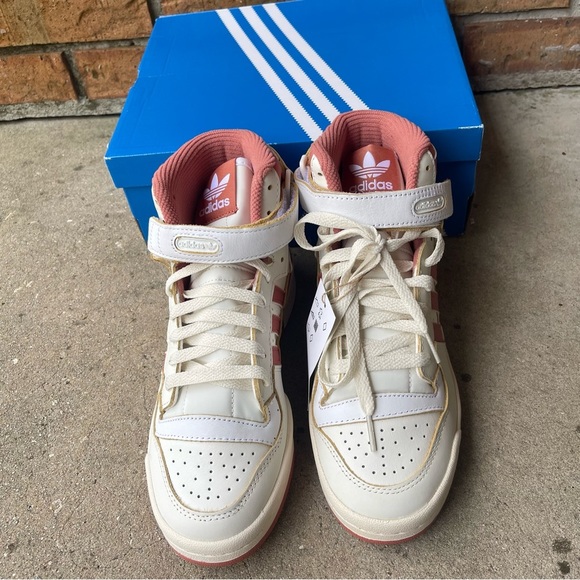 Adidas Forum 84 Women’s Off White / Magic Earth / White Hi-Top Sneaker Sz 6.5 - Picture 2 of 5